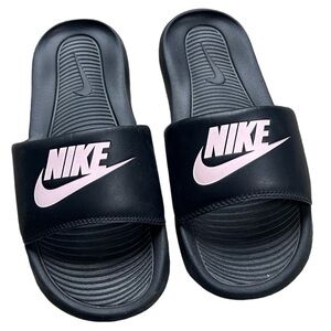 Women’s Nike Slides - Black & Pink - Like new condition!